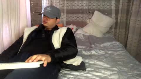 camivaron online show from January 2025 09:53:01 PM