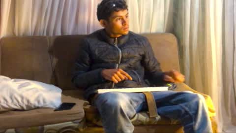 camivaron online show from February 2025 10:48:02 AM