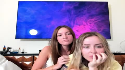 Snapshot of camiyshanaa2 chatting on May 2026 11:43:02 PM Camiyshanaa2 online show from May 2026 11:43:02 PM