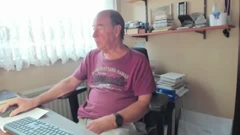 Cammee online show from November 2025 08:25:02 AM