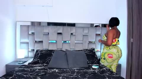 Camila online show from March 2025 03:24:01 PM