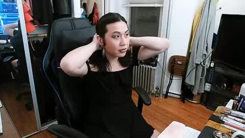 Snapshot of cammy_ho chatting on April 2026 06:05:01 AM cammy_ho online show from April 2026 06:05:01 AM