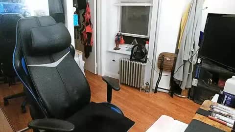 Snapshot of cammy_ho chatting on April 2026 06:17:02 AM cammy_ho online show from April 2026 06:17:02 AM