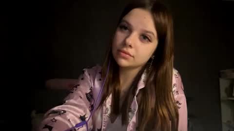 Snapshot of cammyalquicira chatting on September 2025 04:00:01 PM Vicky online show from September 2025 04:00:01 PM