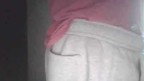 Snapshot of cammyman6900 chatting on November 2025 05:06:01 AM cammyman6900 online show from November 2025 05:06:01 AM