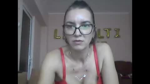 Snapshot of cammyskye chatting on October 2025 01:45:02 PM Cammy online show from October 2025 01:45:02 PM