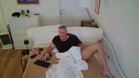 camunication online show from February 2025 10:09:02 AM