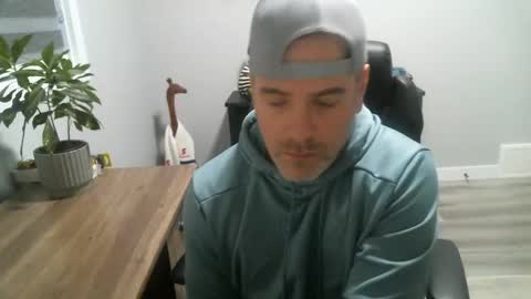 Snapshot of canadianboi6969 chatting on March 2026 01:33:02 AM CanadianBacon6969 online show from March 2026 01:33:02 AM