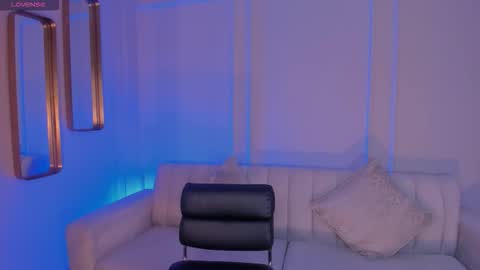 Snapshot of candaserussell chatting on March 2026 03:56:01 AM Candanse R online show from March 2026 03:56:01 AM