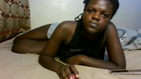 Snapshot of candiedolly chatting on July 2026 12:42:01 AM Candie online show from July 2026 12:42:01 AM