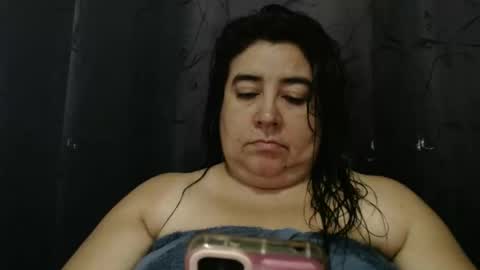 Snapshot of candy_candi chatting on January 2025 04:51:02 AM lucy online show from January 2025 04:51:02 AM