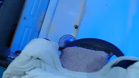 Snapshot of candy_cumyy1 chatting on January 2025 11:22:02 AM candy_cumyy1 online show from January 2025 11:22:02 AM