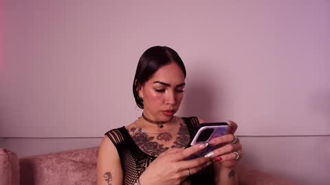 candy_dim online show from December 2025 04:29:02 AM