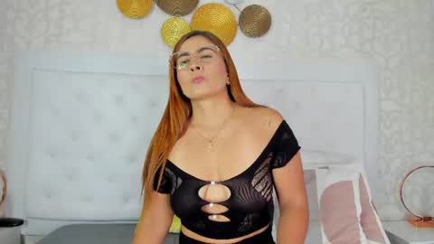 Snapshot of candy_eyes_ chatting on June 2026 10:53:01 AM candy eyes online show from June 2026 10:53:01 AM
