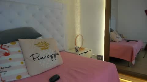 Snapshot of candy_eyes_ chatting on July 2026 02:53:02 AM candy eyes online show from July 2026 02:53:02 AM
