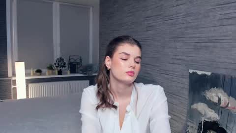 Flora online show from January 2025 01:37:02 AM