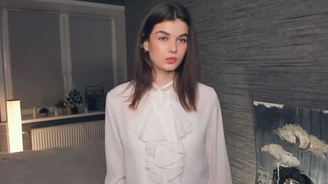 Flora online show from February 2025 07:04:01 PM