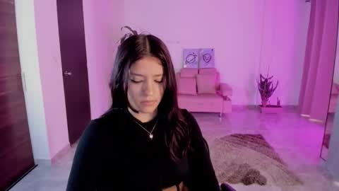 candy_fox_19 online show from December 2025 12:45:02 PM