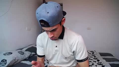 Candy  Grey online show from October 2025 12:59:01 PM