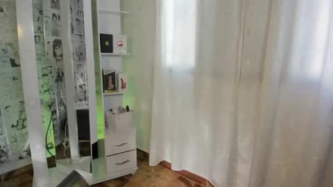 Nickol online show from December 2024 08:16:01 PM