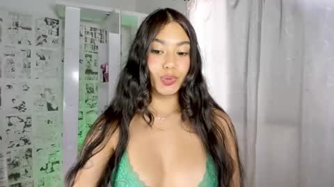 Nickol online show from December 2024 08:25:02 PM