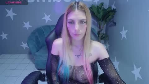 candy_kush_a online show from November 2025 08:51:01 PM