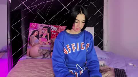 Leila  online show from October 2025 04:11:01 AM