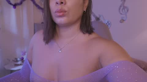 Jamie online show from November 2025 03:06:01 AM