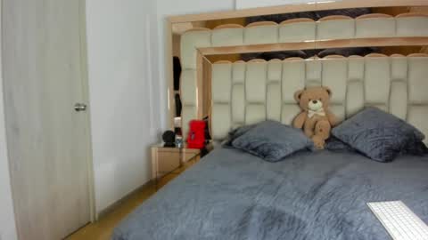 Snapshot of candy_sam28 chatting on December 2024 12:54:01 AM samantha online show from December 2024 12:54:01 AM