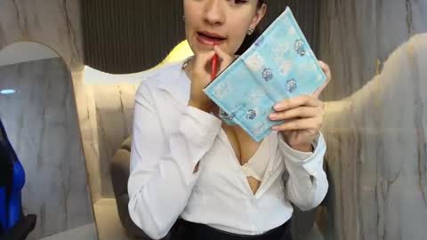 Snapshot of candy_sky_r chatting on March 2026 03:12:01 AM Candy online show from March 2026 03:12:01 AM