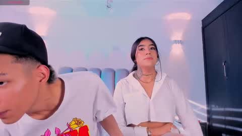  and MarilynHot online show from November 2025 09:09:02 PM