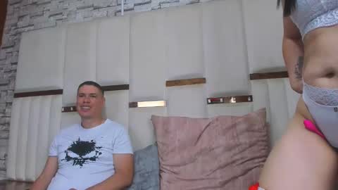 candyandsteven online show from October 2025 02:39:02 AM