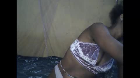 candybrown001 online show from September 2025 09:43:01 AM