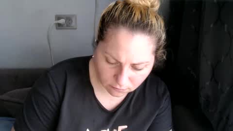 Laura online show from February 2025 11:49:01 AM