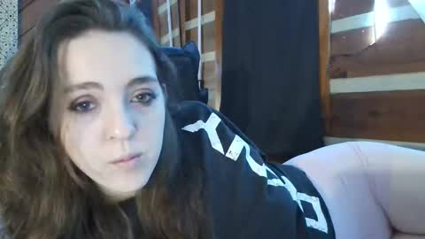 Snapshot of candygirlmae chatting on March 2026 05:44:01 AM CandyGirl online show from March 2026 05:44:01 AM