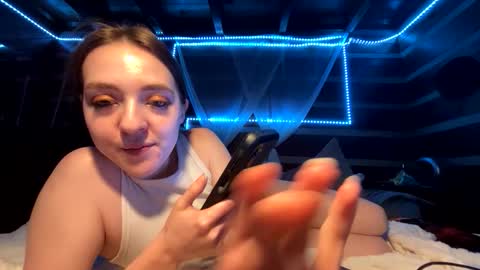 Snapshot of candygirlmae chatting on April 2026 08:41:01 AM CandyGirl online show from April 2026 08:41:01 AM