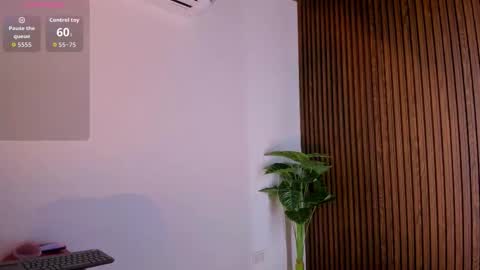 Snapshot of candyglow_ chatting on March 2026 06:01:01 PM candyglow_ online show from March 2026 06:01:01 PM