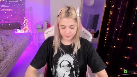 Snapshot of candyhannah chatting on December 2024 05:20:02 PM You can call me HH online show from December 2024 05:20:02 PM