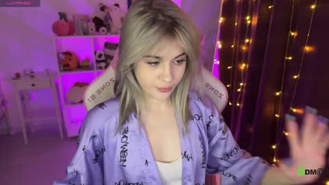 Snapshot of candyhannah chatting on January 2025 06:14:01 PM You can call me HH online show from January 2025 06:14:01 PM