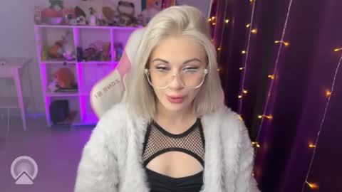 Snapshot of candyhannah chatting on September 2025 06:42:01 PM You can call me HH online show from September 2025 06:42:01 PM