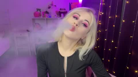 Snapshot of candyhannah chatting on October 2025 06:30:02 PM You can call me HH online show from October 2025 06:30:02 PM