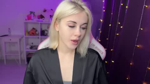 Snapshot of candyhannah chatting on October 2025 08:20:02 PM You can call me HH online show from October 2025 08:20:02 PM