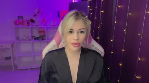 Snapshot of candyhannah chatting on November 2025 04:10:02 PM You can call me HH online show from November 2025 04:10:02 PM