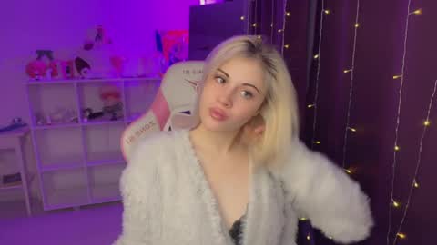 Snapshot of candyhannah chatting on November 2025 07:40:03 PM You can call me HH online show from November 2025 07:40:03 PM