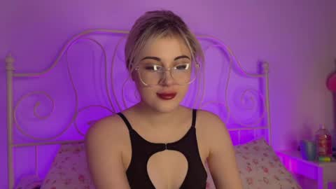 You can call me HH online show from December 2025 05:51:02 PM