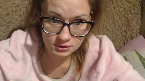 say meow and send tips  online show from December 2024 06:41:01 PM