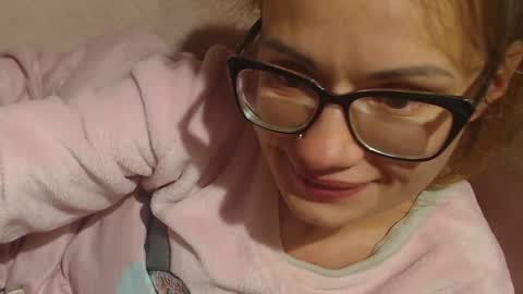 say meow and send tips  online show from October 2025 08:31:02 PM