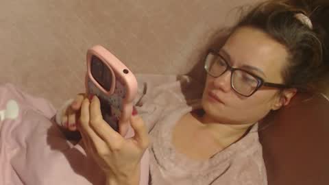 say meow and send tips  online show from December 2025 09:43:02 PM