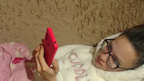 say meow and send tip  online show from December 2024 08:55:02 PM