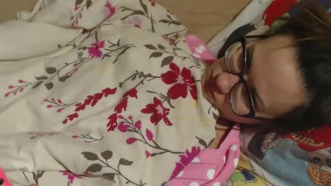 say meow and send tip  online show from March 2025 01:45:02 AM